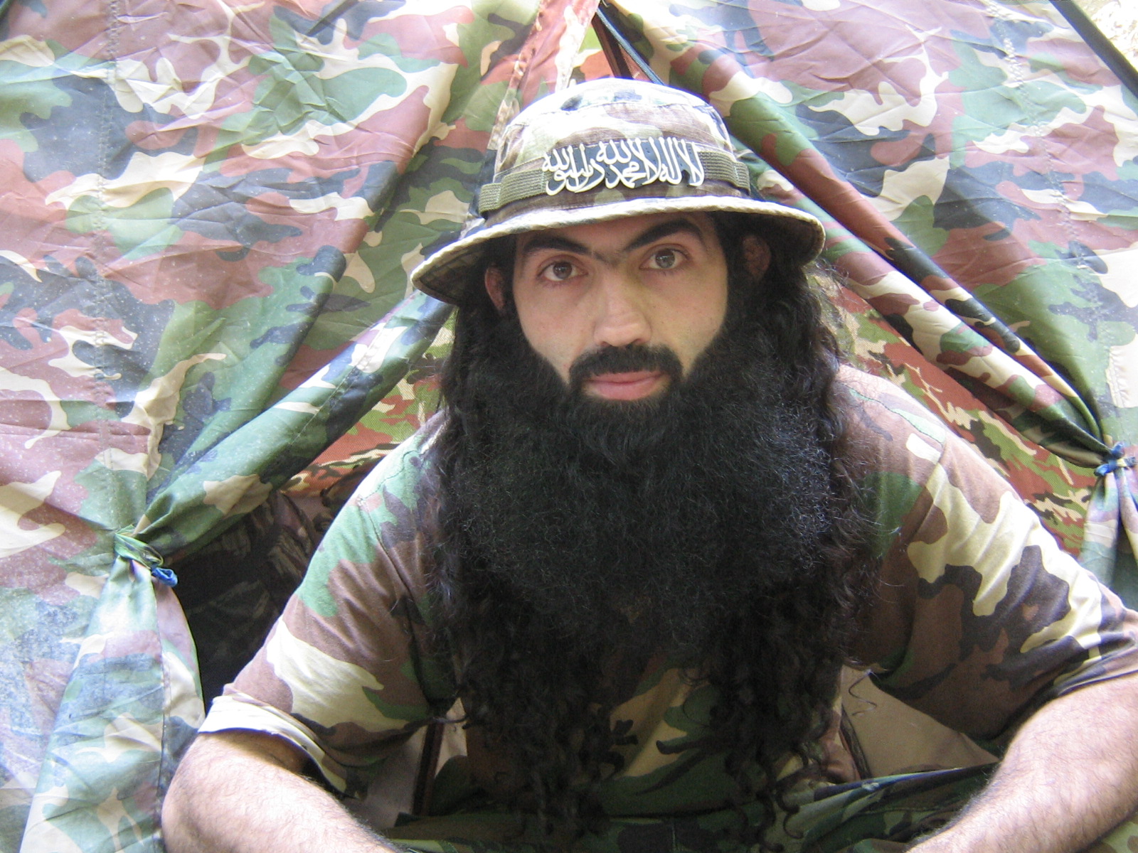 Таджик глаз террорист